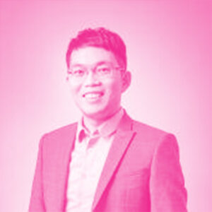 Xitong Li's headshot with a hot pink filter.